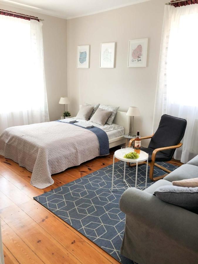 Bankowa 8 Guest Rooms Zielona Gora  Ngoại thất bức ảnh